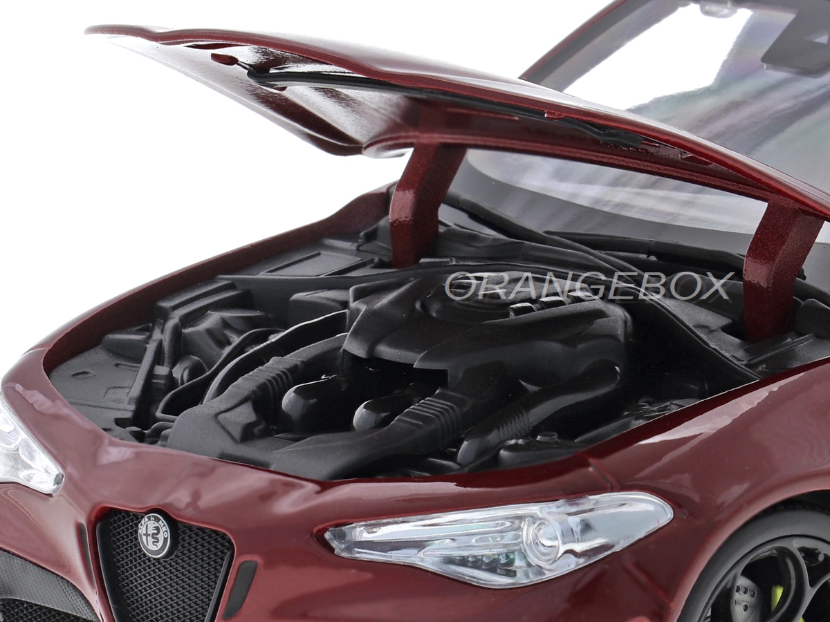 Bburago Alfa Romeo 1/18 2台セット Alfa Romeo Giulia GTA 2020 1:18 Bburago Bordo - 20 anos! Loja on