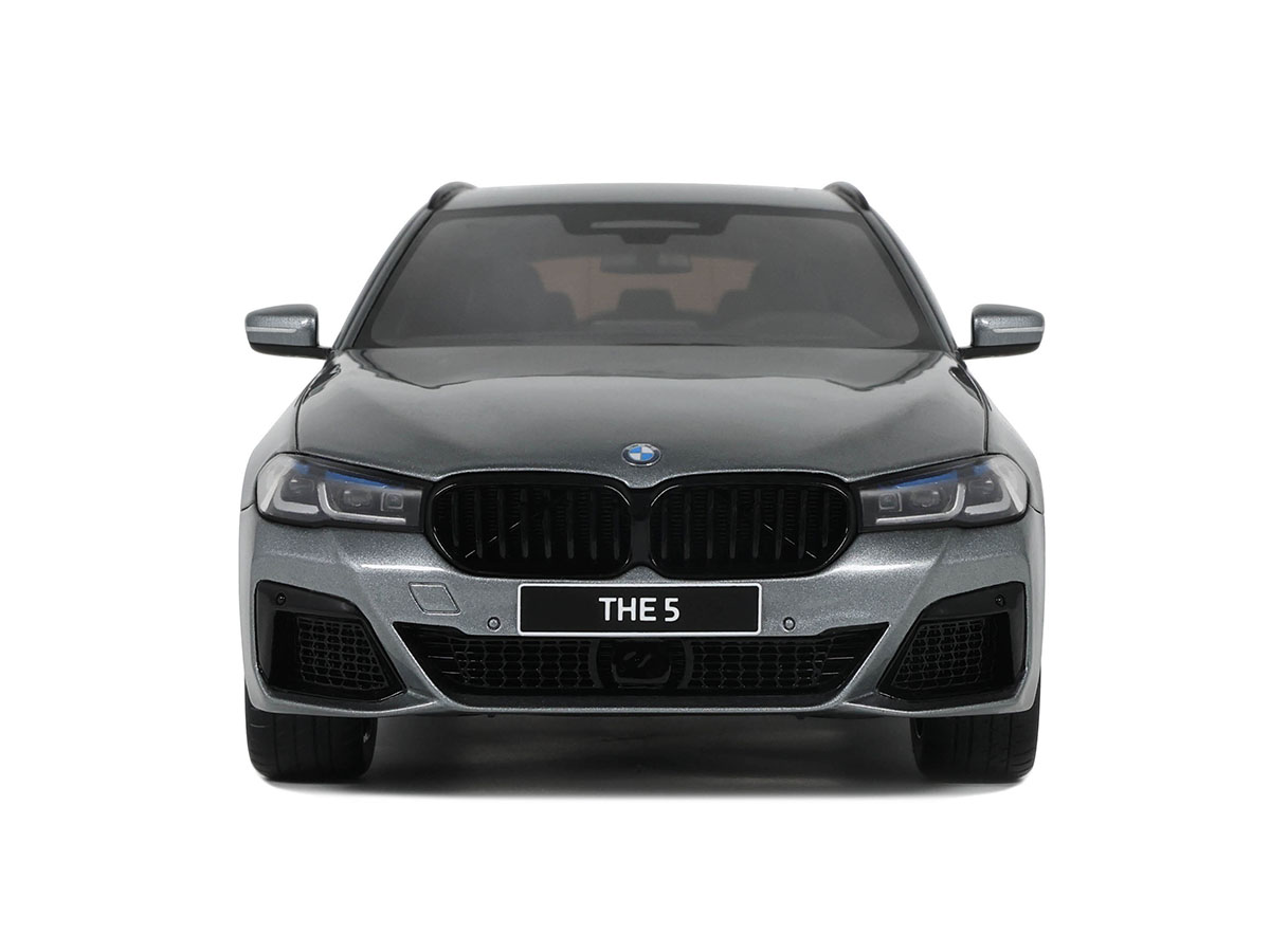 BMW 530E Xdrive M Sport Touring 2023 1:18 GT Spirit - 20 anos