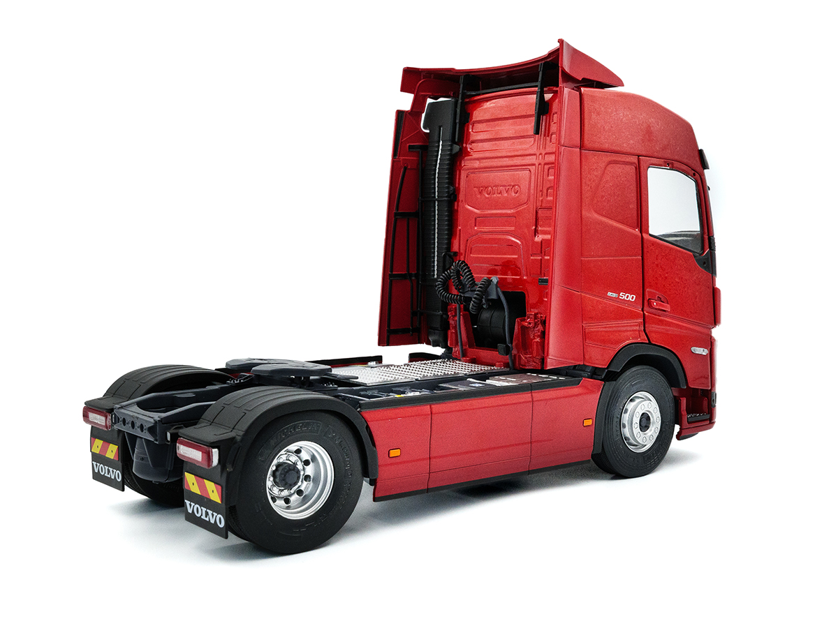 Volvo FH Globetrotter XL Edição 25 Anos 1:24 Solido Vermelho - 20