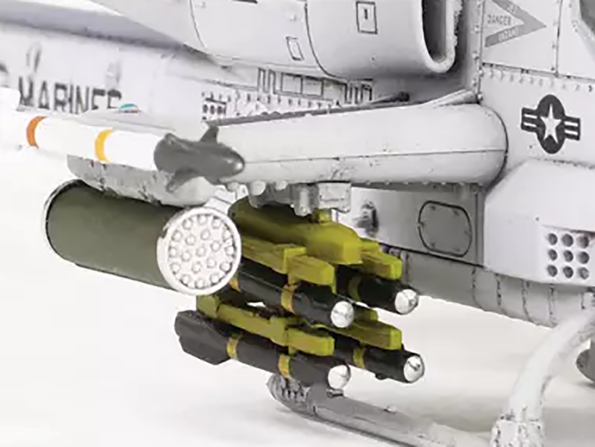 Helicóptero de Ataque Bell AH-1Z Viper 1:72 Forces of Valor - 20