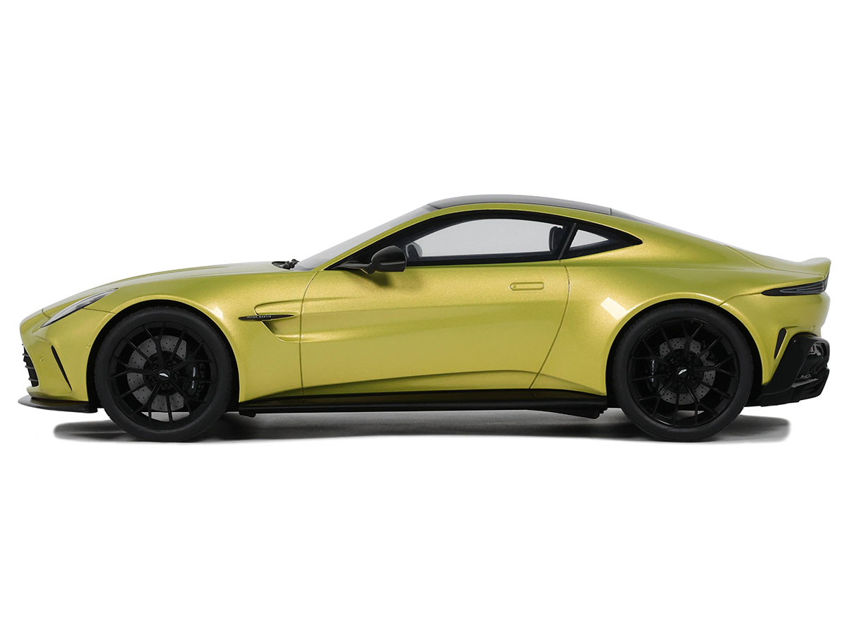 PRÉ-VENDA *** Aston Martin Vantage 2024 1:18 GT Spirit Amarelo