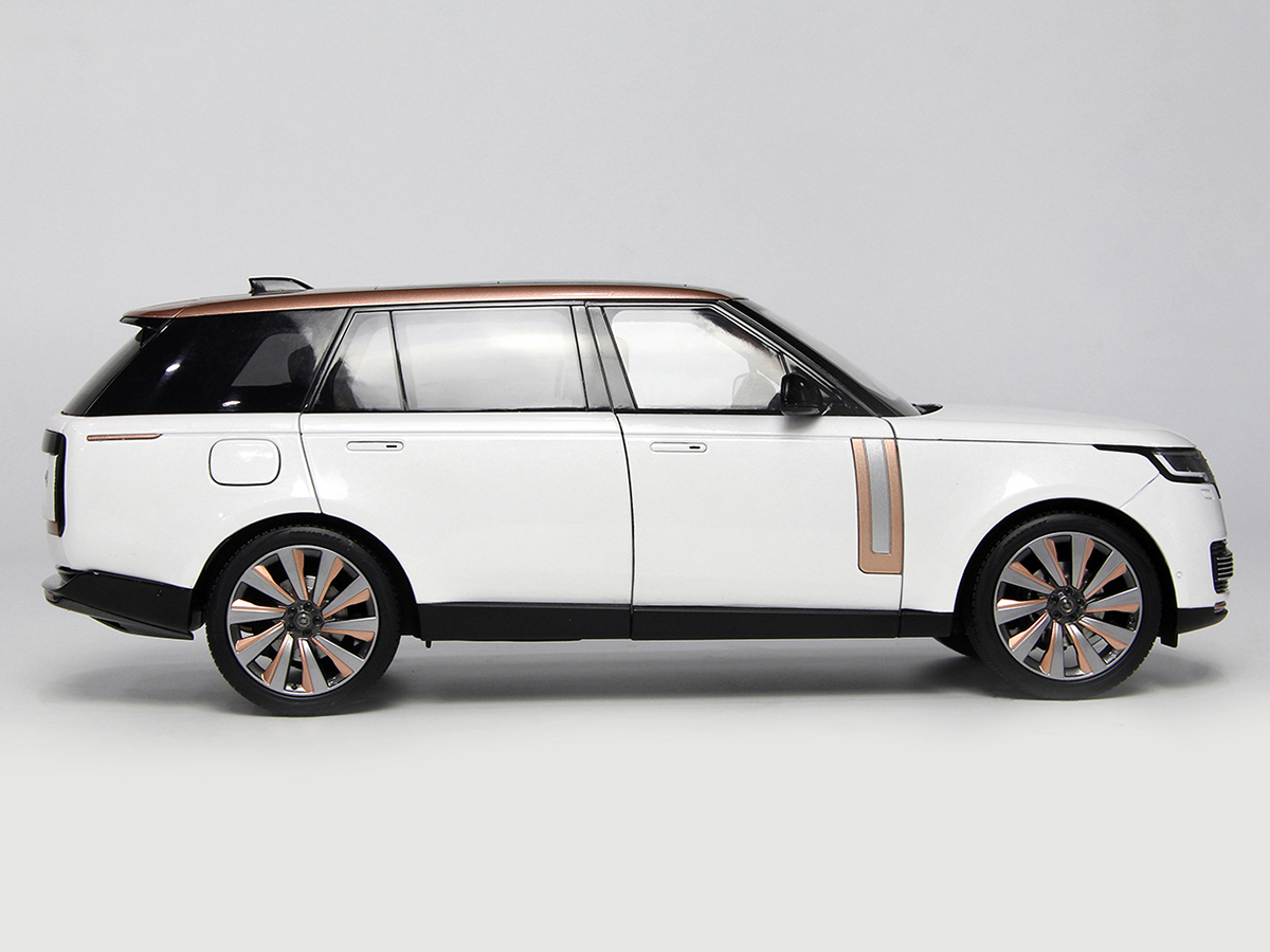 Land Rover Range Rover 2022 1:18 LCD Models Branco - 20 anos! Loja