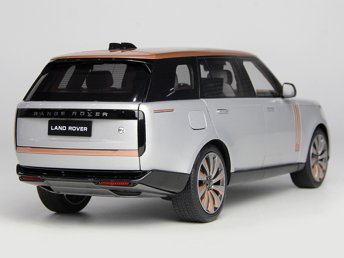 Land Rover Range Rover 2022 1:18 LCD Models Prata - 20 anos! Loja