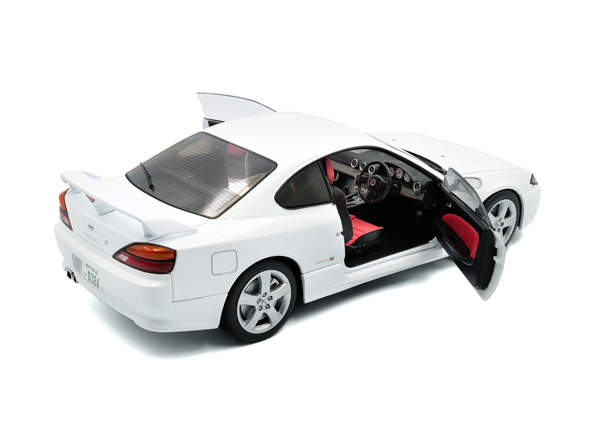 Nissan Silvia S15 Spec-R Aero 1999 1:18 Solido Branco - 20 anos