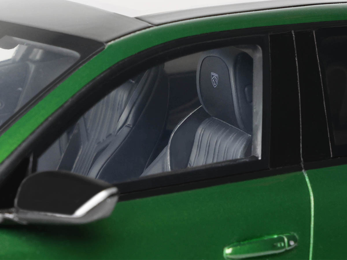 PRÉ-VENDA *** Peugeot 308 GT 2022 1:18 OttOmobile Verde - 19 anos