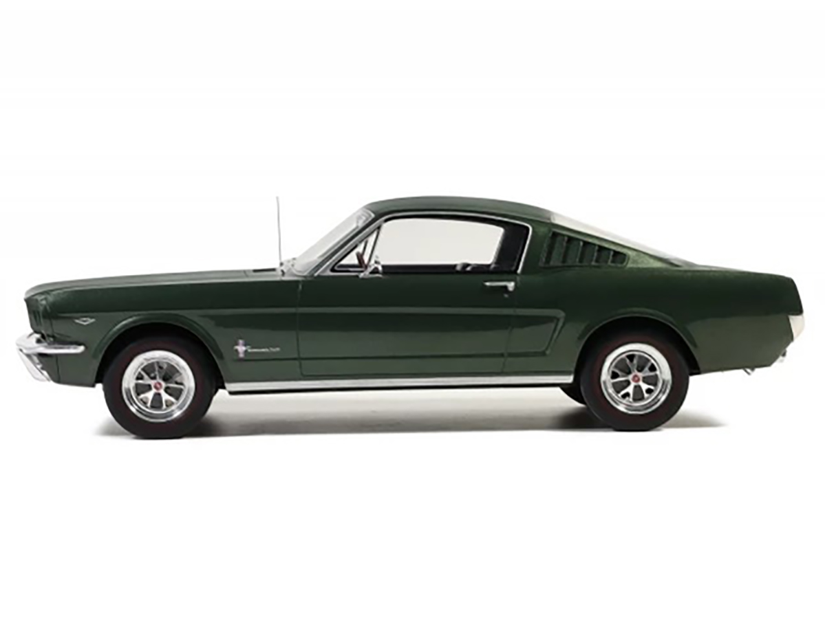 Ford Mustang Fastback M1879 1965 1:12 OttOmobile Verde - 20 anos