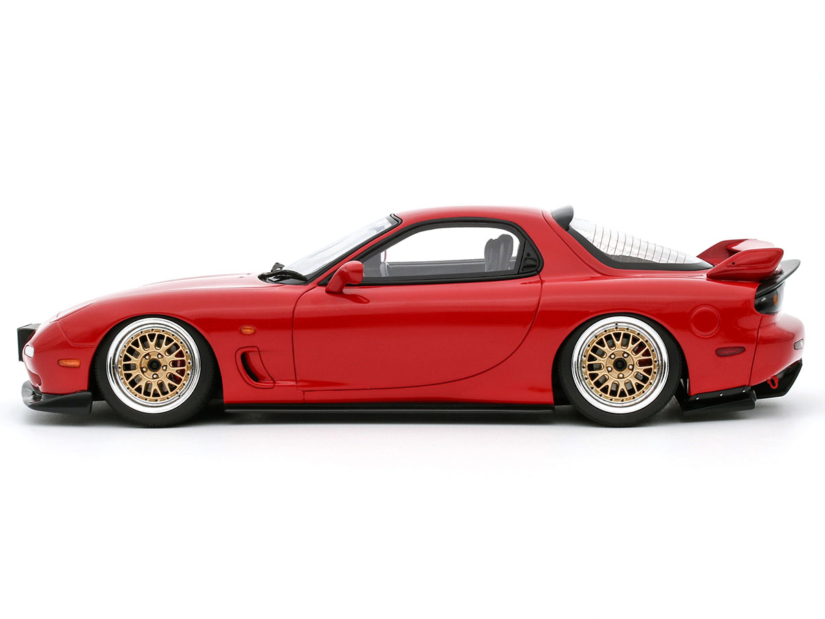 Mazda RX7 Khyzyl Saleem 2020 1:18 OttOmobile Vermelho - 19 anos