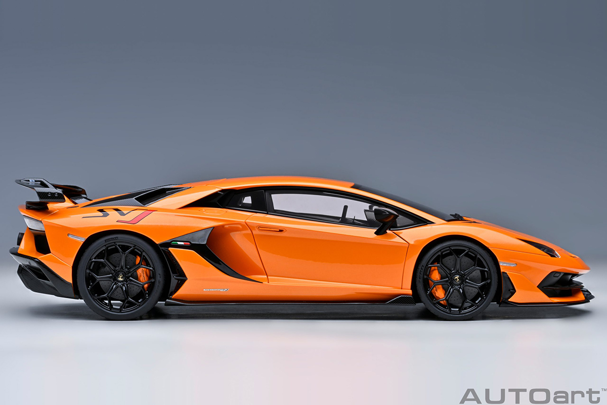 Lamborghini Aventador SVJ 1:18 Autoart Laranja - 20 anos! Loja on