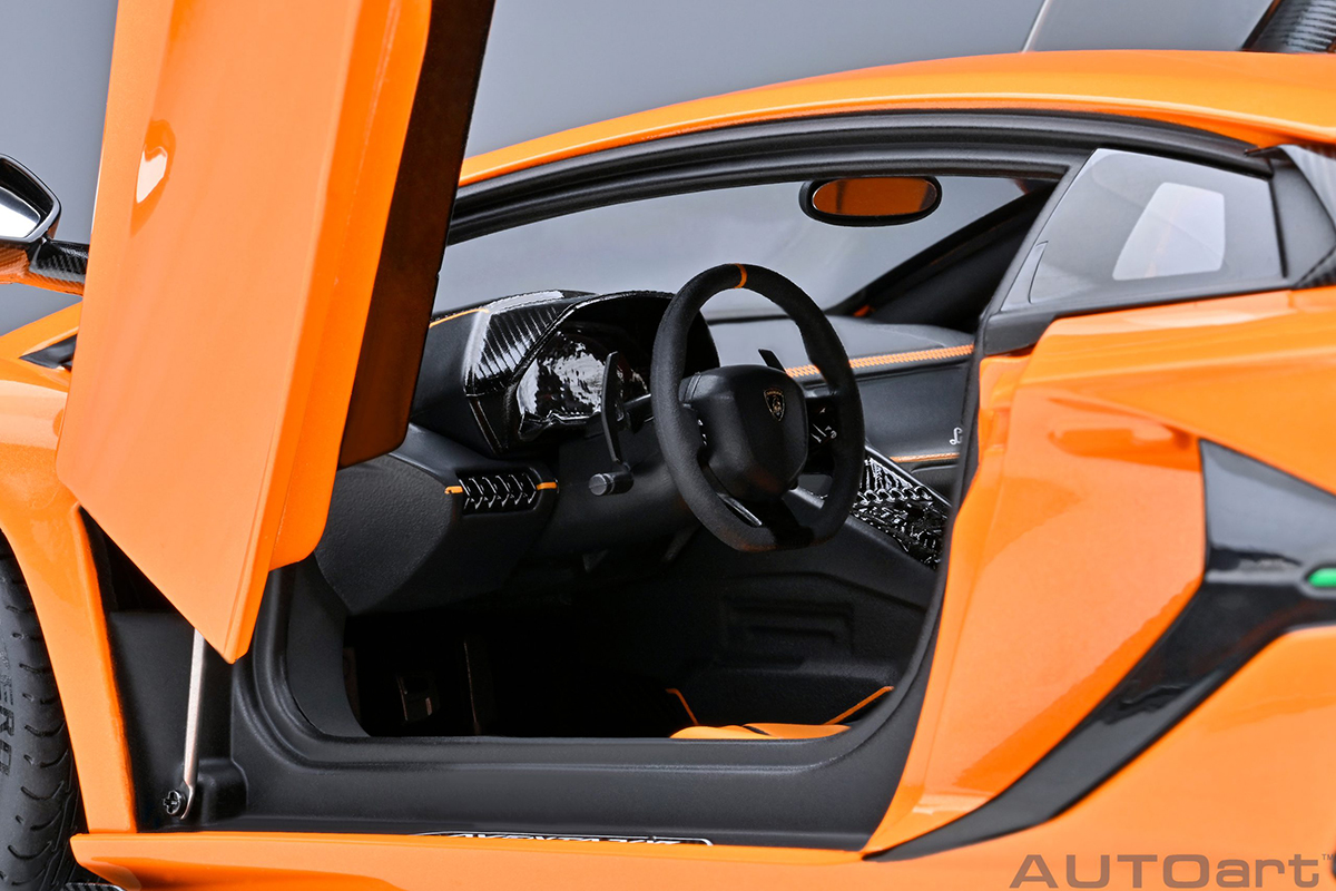 Lamborghini Aventador SVJ 1:18 Autoart Laranja - 20 anos! Loja on