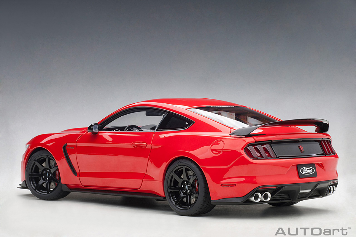 AUTOart Mustang GT 1:18 赤 Miniatura AutoArt Mustang GT Conversível 1:18 - Hobbies e coleções