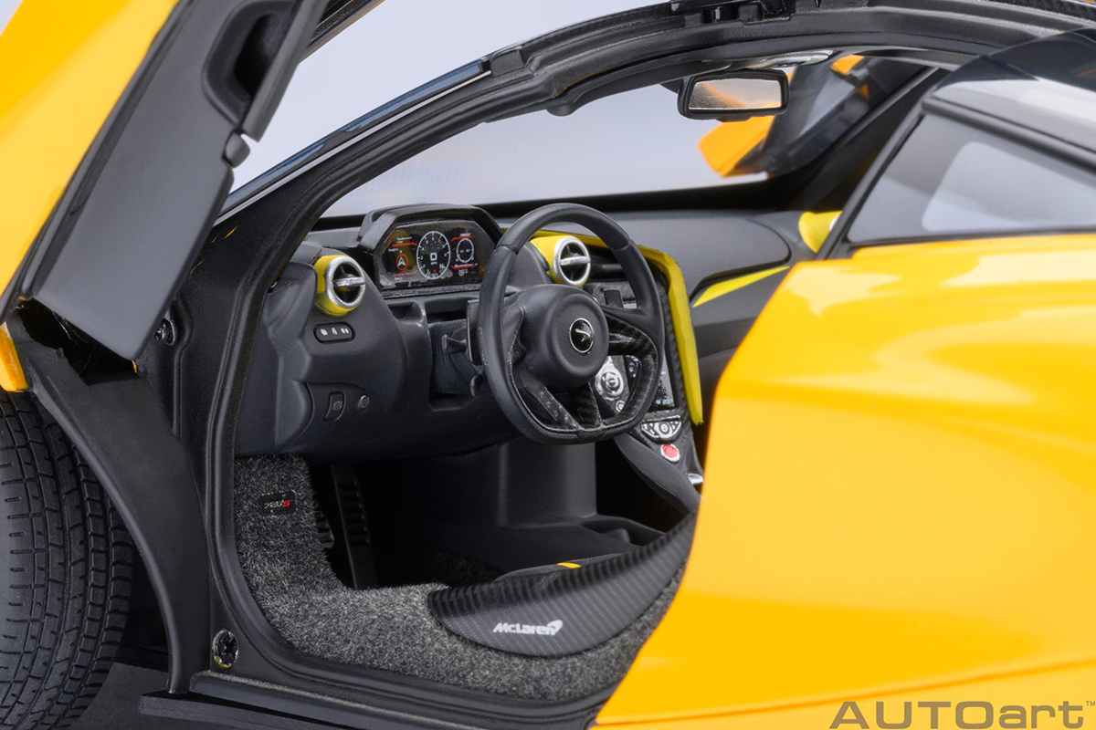 マクラーレン 720s スパイダー 1/18 イエロー PRÉ-VENDA *** McLaren 720S 1:18 Autoart Amarelo - 19 anos! Loja on