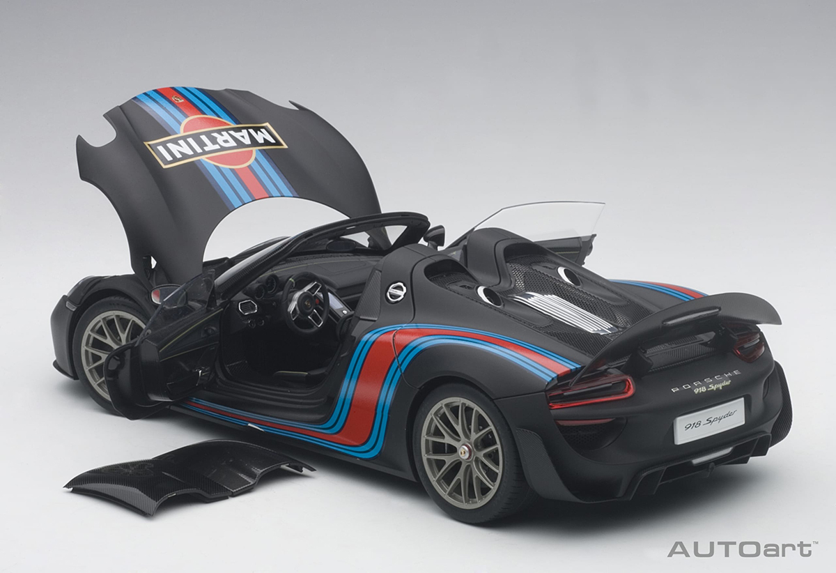 1/18 AUTOart ポルシェ 918 スパイダー マルティニカラー Porsche 918 Spyder Weissach Package Martini 1:18 Autoart - 19 anos