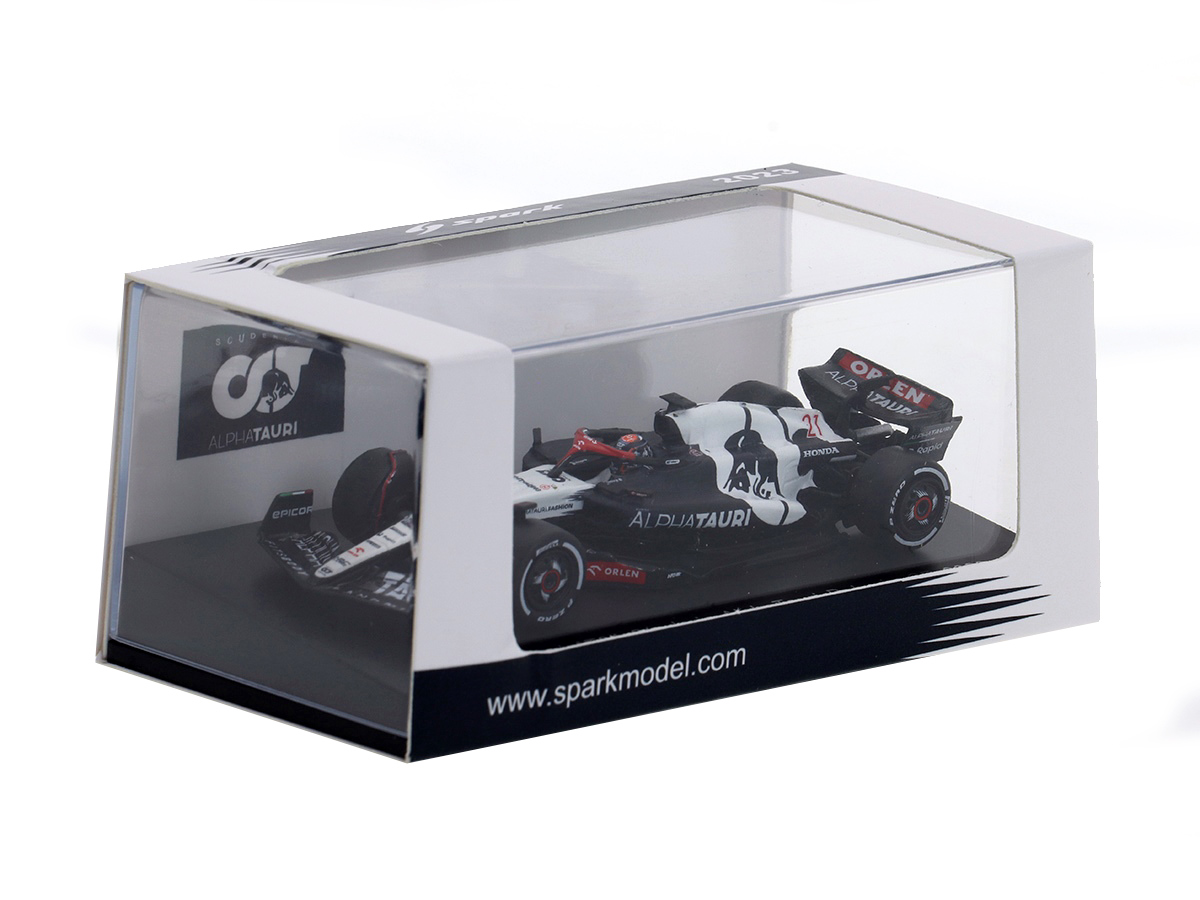 1/18 MINICHAMPS SCUDERIA ALPHATAURI AT03 - NYCK DE VRIES - ABU DHABI TEST 2022 Resin Car Model