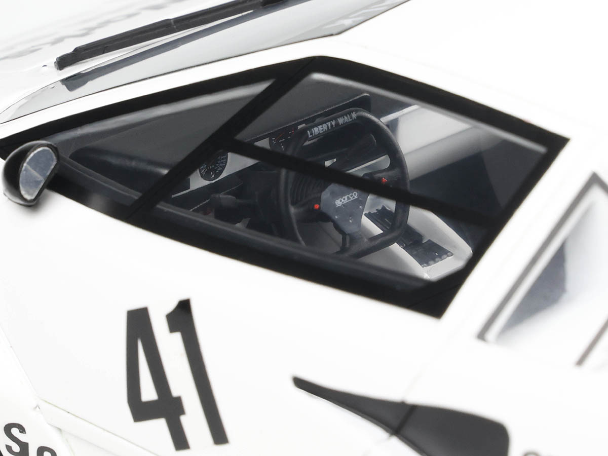 Lamborghini Countach LB-Works 2023 1:18 GT Spirit Branco - 20 anos