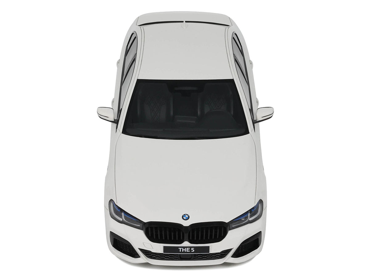 BMW 545e X Drive Saloon M Sport 2023 1:18 GT Spirit Branco - 20