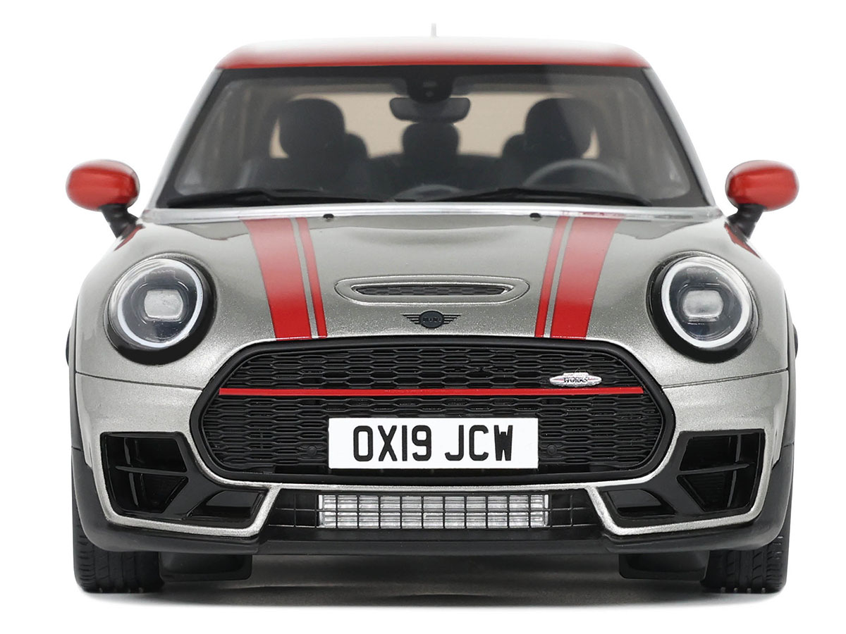 Mini Clubman (F54) John Cooper Works 2021 1:18 OttOmobile Prata