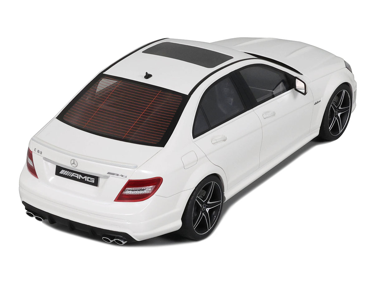 Mercedes Benz GT Spirit c63 AMG ミニカー Mercedes Benz C63 AMG 2007 1:18 GT Spirit Branco - 20 anos! Loja