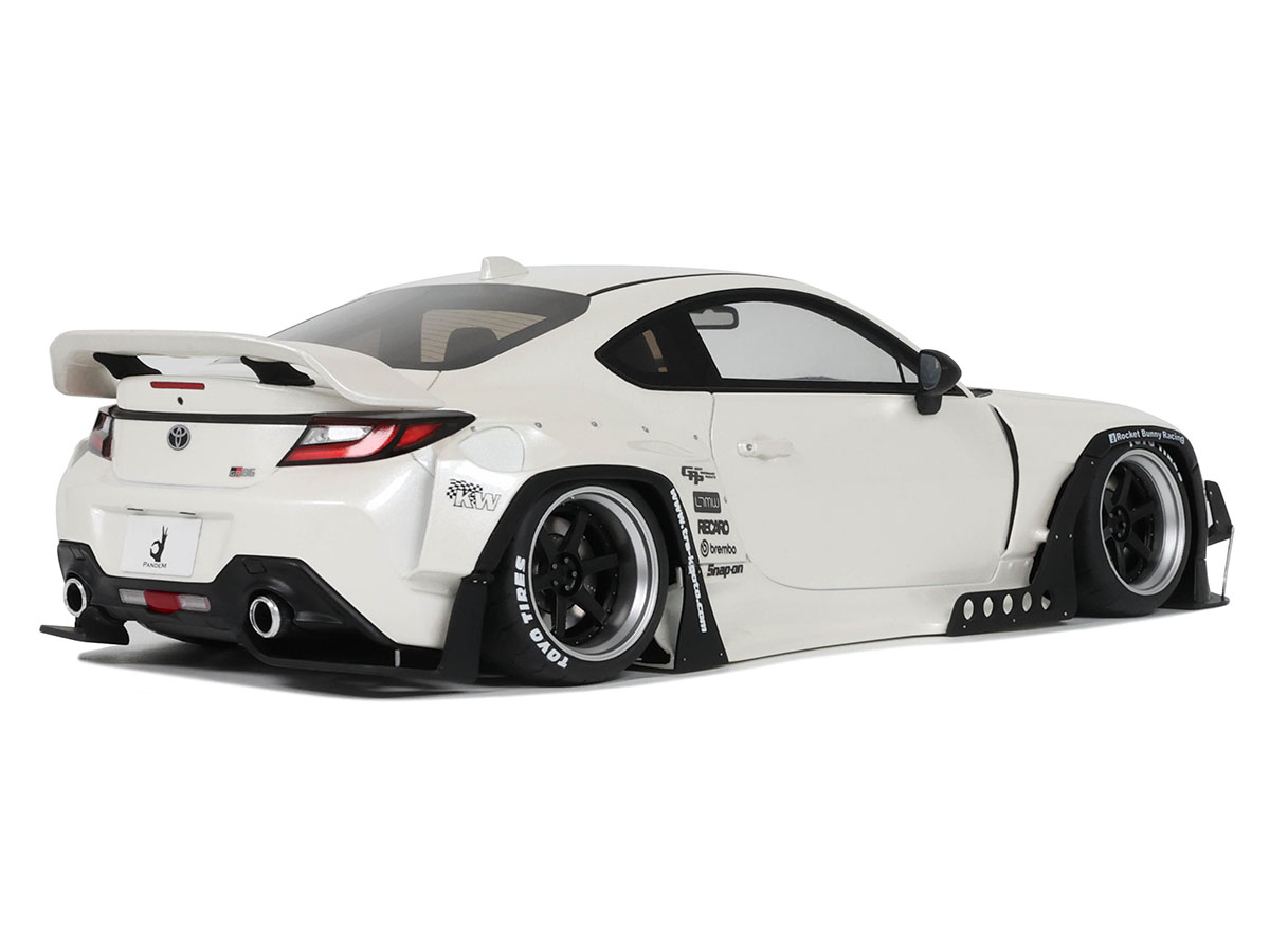 TOYOTA86ボディ Toyota GR86 Pandem Body Kit 2023 1:18 GT Spirit Branco - 20 anos