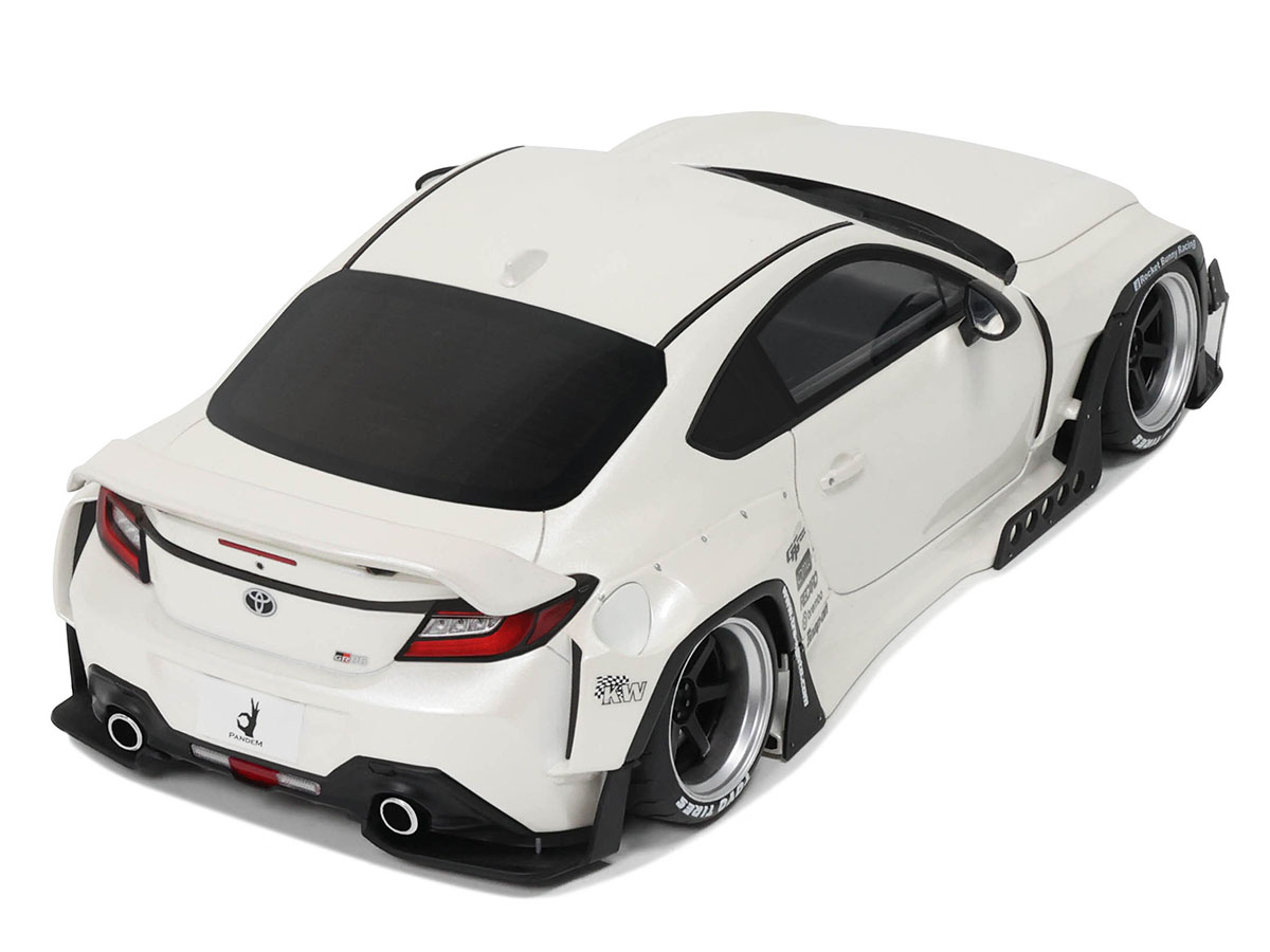TOYOTA GR86 PANDEM ボディキット 1/10 Toyota GR86 Pandem Body Kit 2023 1:18 GT Spirit Branco - 20 anos