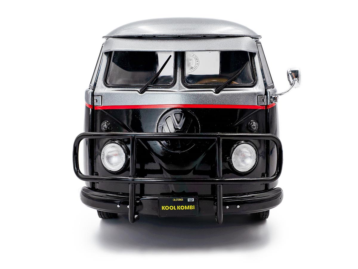 Volkswagen Kombi T1 Cool Combi Sport 2024 1:18 Solido - 20 anos