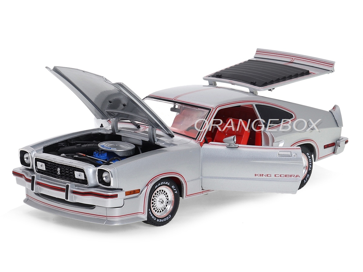 Ford Mustang II 1978 King Cobra 1:18 Greenlight Prata - 20 anos