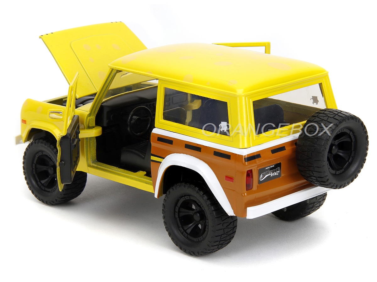 Ford Bronco 1973 + Figura Bob Esponja 1:24 Jada Toys - 20 anos