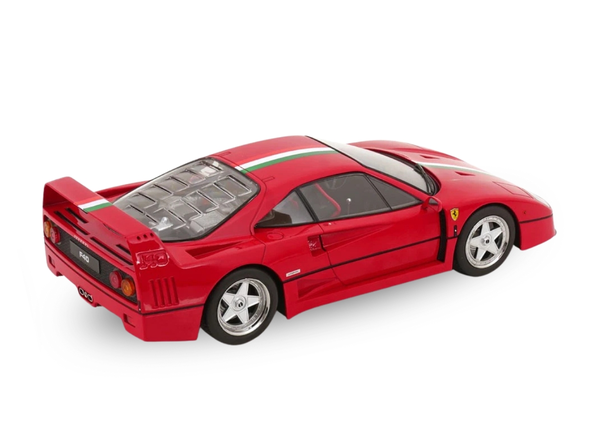 そ*ん様 kkスケールフェラーリーF40RED1/18 Ferrari F40 Italia Design 1987 1:18 KK-Scale Vermelho - 20 anos