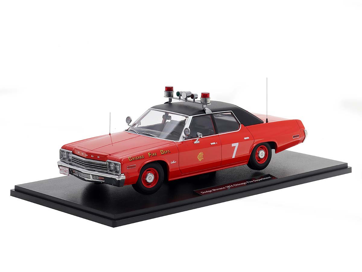 Dodge Monaco Chicago Fire Department 1974 1:18 KK-Scale Vermelho