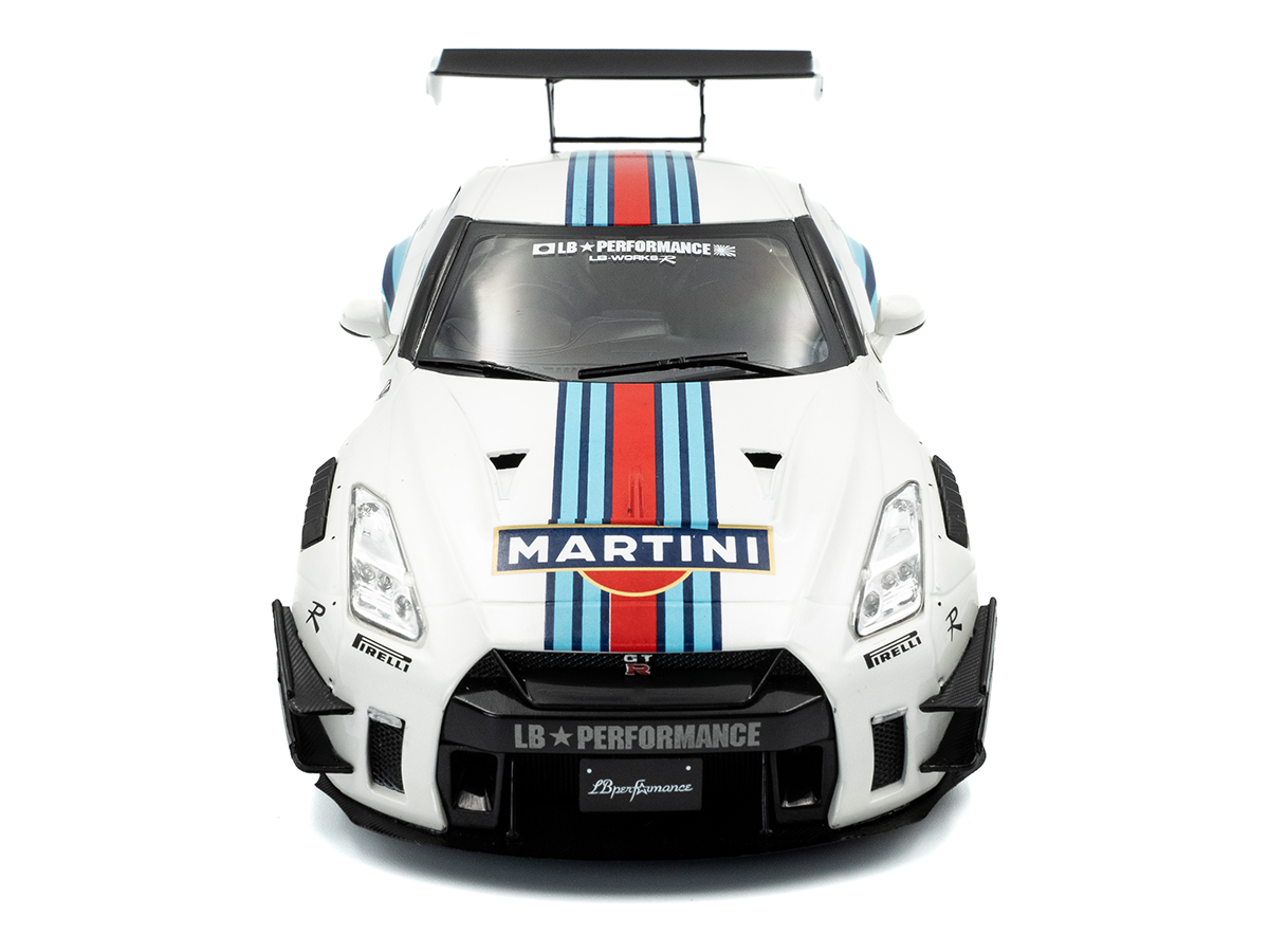 Nissan GT-R (R35) Liberty Walk Body Kit 2.0 M 2024 1:18 Solido