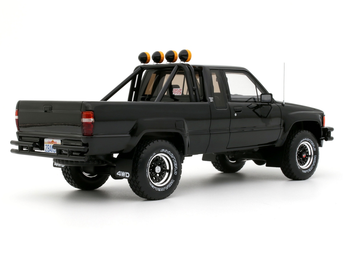 ｈｉｍａｗａｒｉ1/18 トヨタ ハイラックス SR5 ブラック Toyota Hilux SR5 Glossy Black 202 1985 1:18 OttOmobile - 20 anos