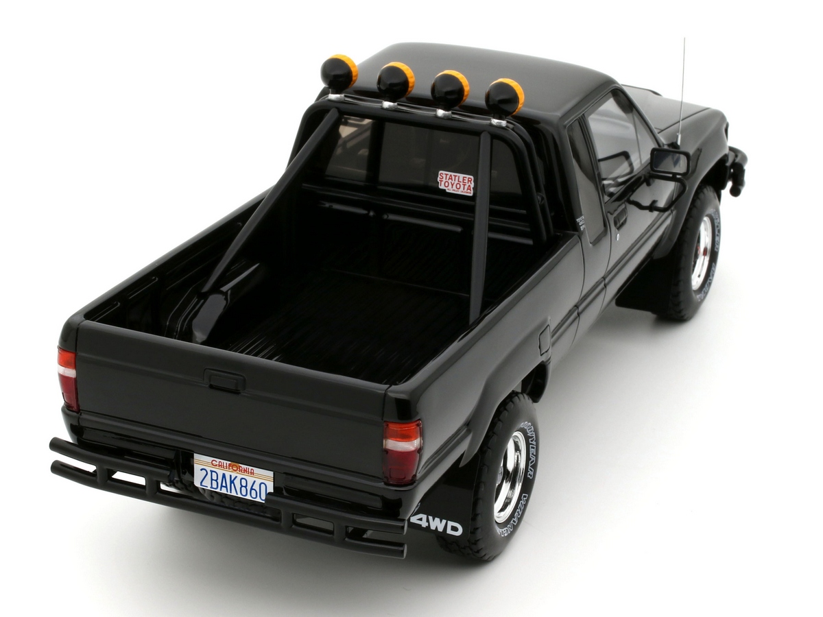PRÉ-VENDA *** Toyota Hilux SR5 Glossy Black 202 1985 1:18