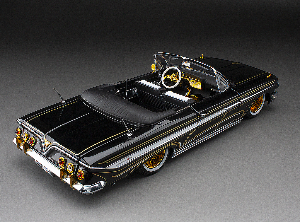 Chevrolet Impala 1961 Open Convertilbe Lowrider 1:18 Sunstar Preto