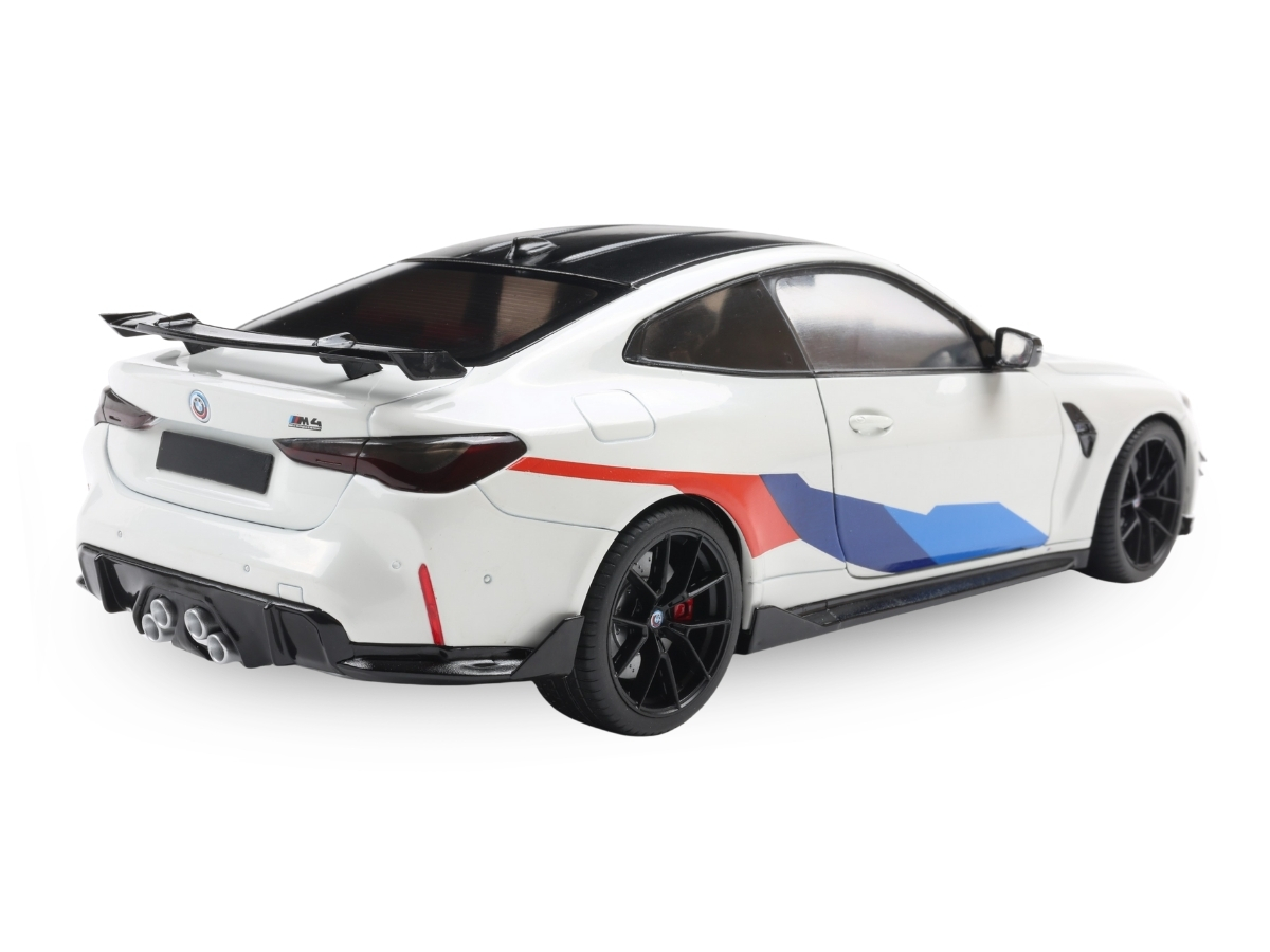 BMW M4 Performance Parts 2025 1:18 Solido Branco - 20 anos! Loja
