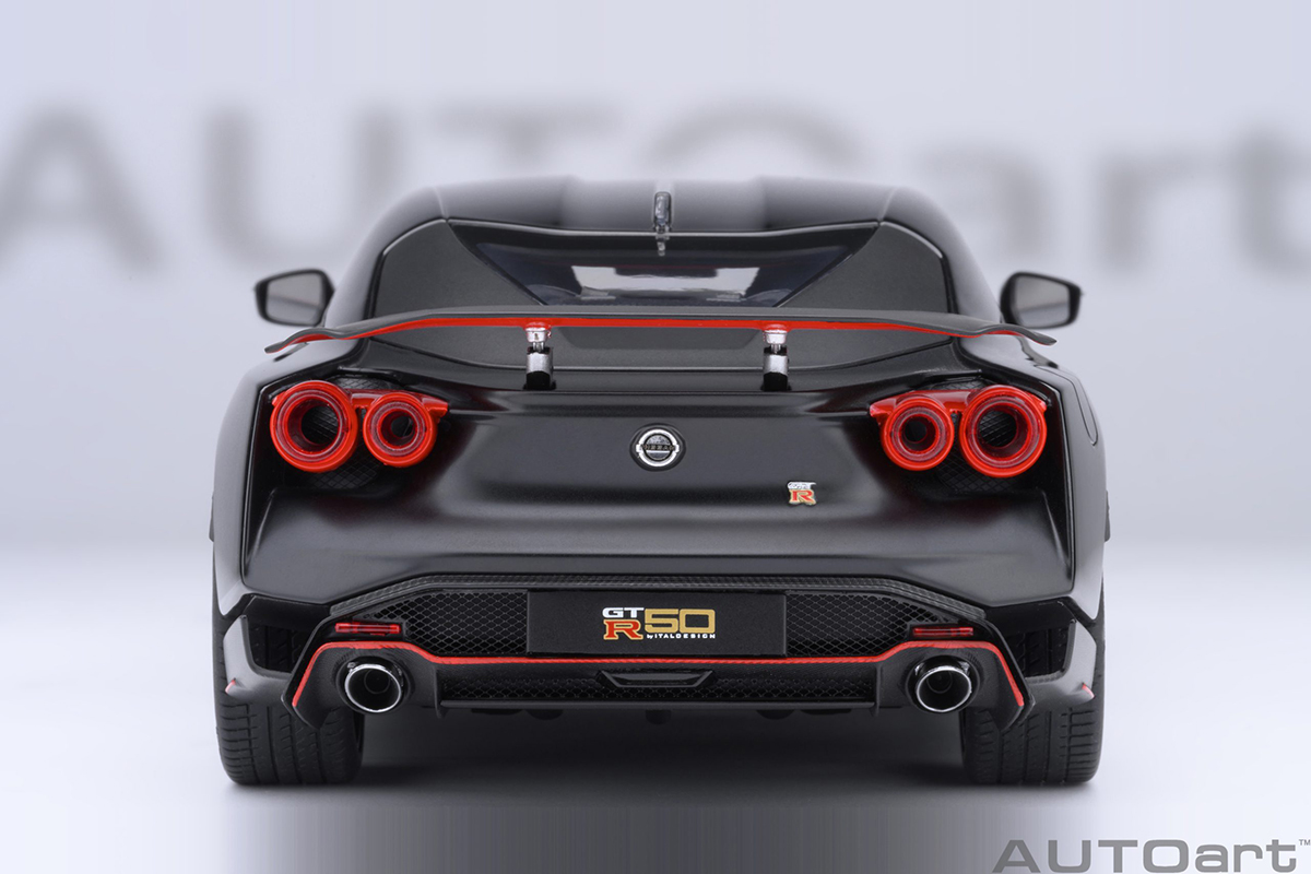 Nissan GT-R50 by ITALDESIGN 1:18 Autoart Preto - 20 anos! Loja on