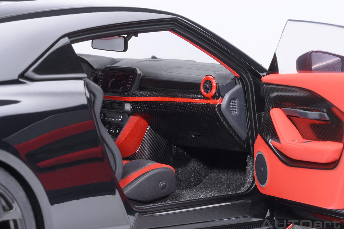 Nissan GT-R50 by ITALDESIGN 1:18 Autoart Preto - 20 anos! Loja on