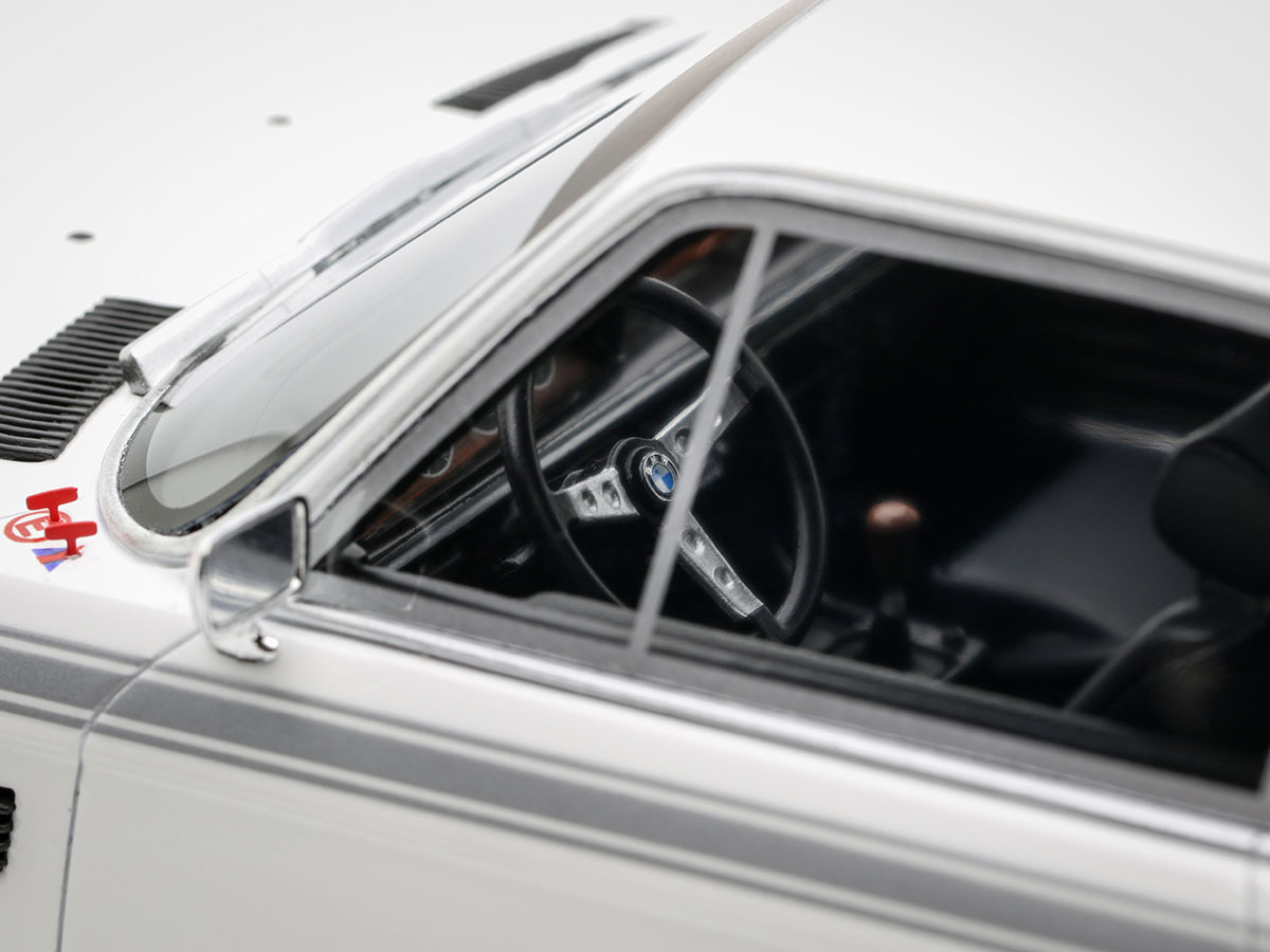 BMW 3.0 CSL 1972 1:18 OttOmobile Branco - 20 anos! Loja on-line de