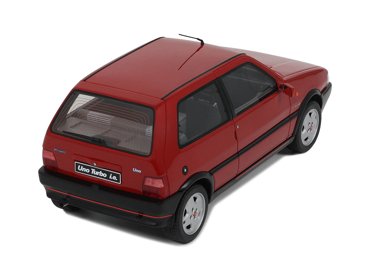 FIAT Uno Turbo i.e. ミニカー 1/18赤 Fiat Uno Turbo I.E 1990 1:18 OttOmobile Vermelho - 20 anos! Loja