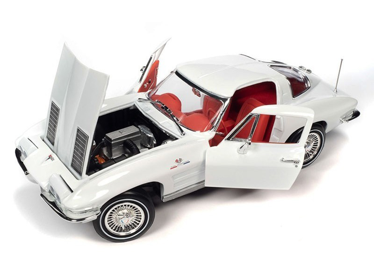 Chevy Corvette Z06 Coupe MCACN 1963 1:18 Autoworld - 20 anos! Loja