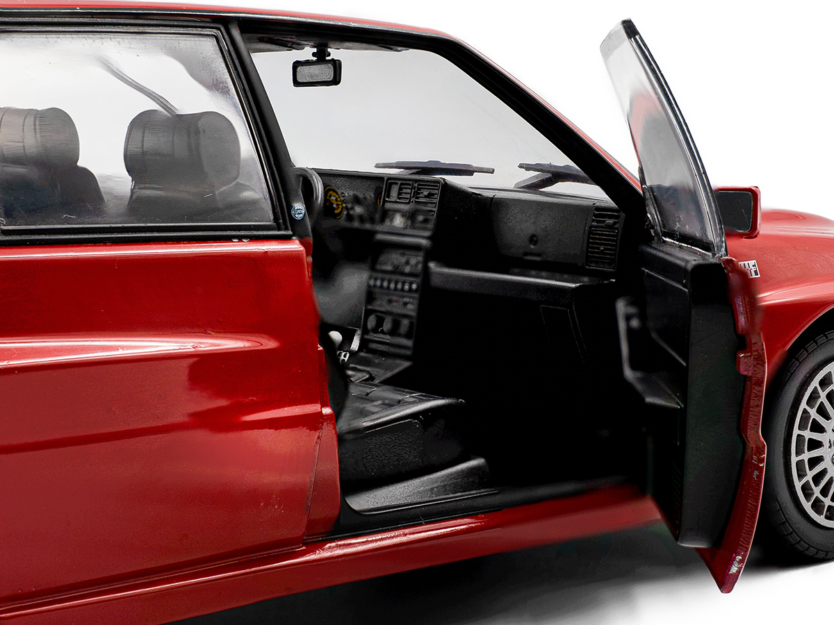 1/18 ランチア デルタ HF インテグラーレ 最終限定版 1995 レッド Lancia Delta HF Integrale Edizione Finale 1995 1:18 Solido