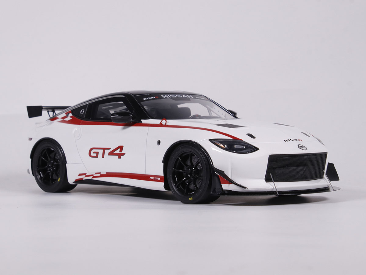 Nissan Z GT4 2022 1:18 OttOmobile Branco - 20 anos! Loja on-line