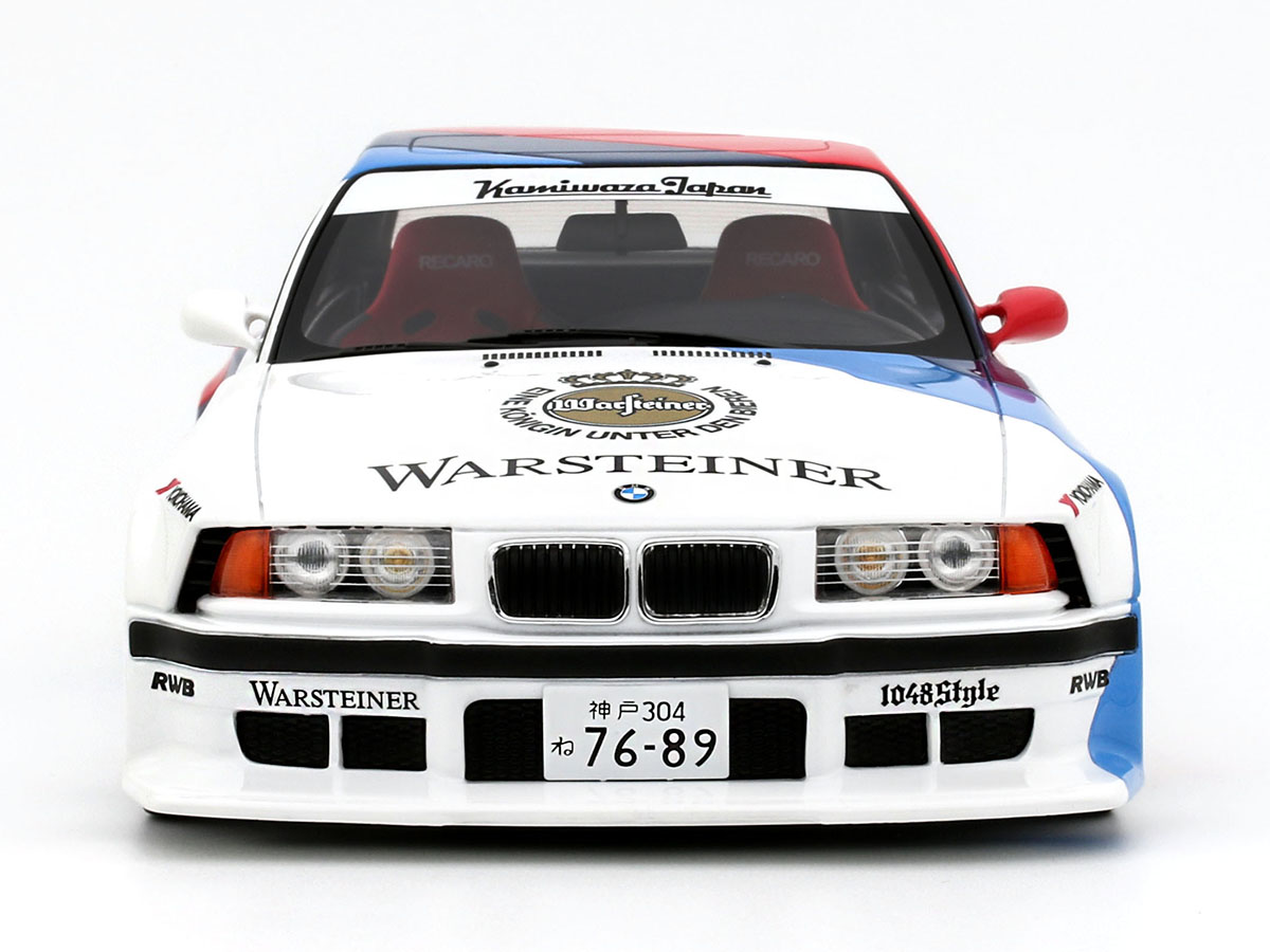 BMW E36 Khyzyl Saleem 2024 1:18 OttOmobile Branco - 20 anos! Loja