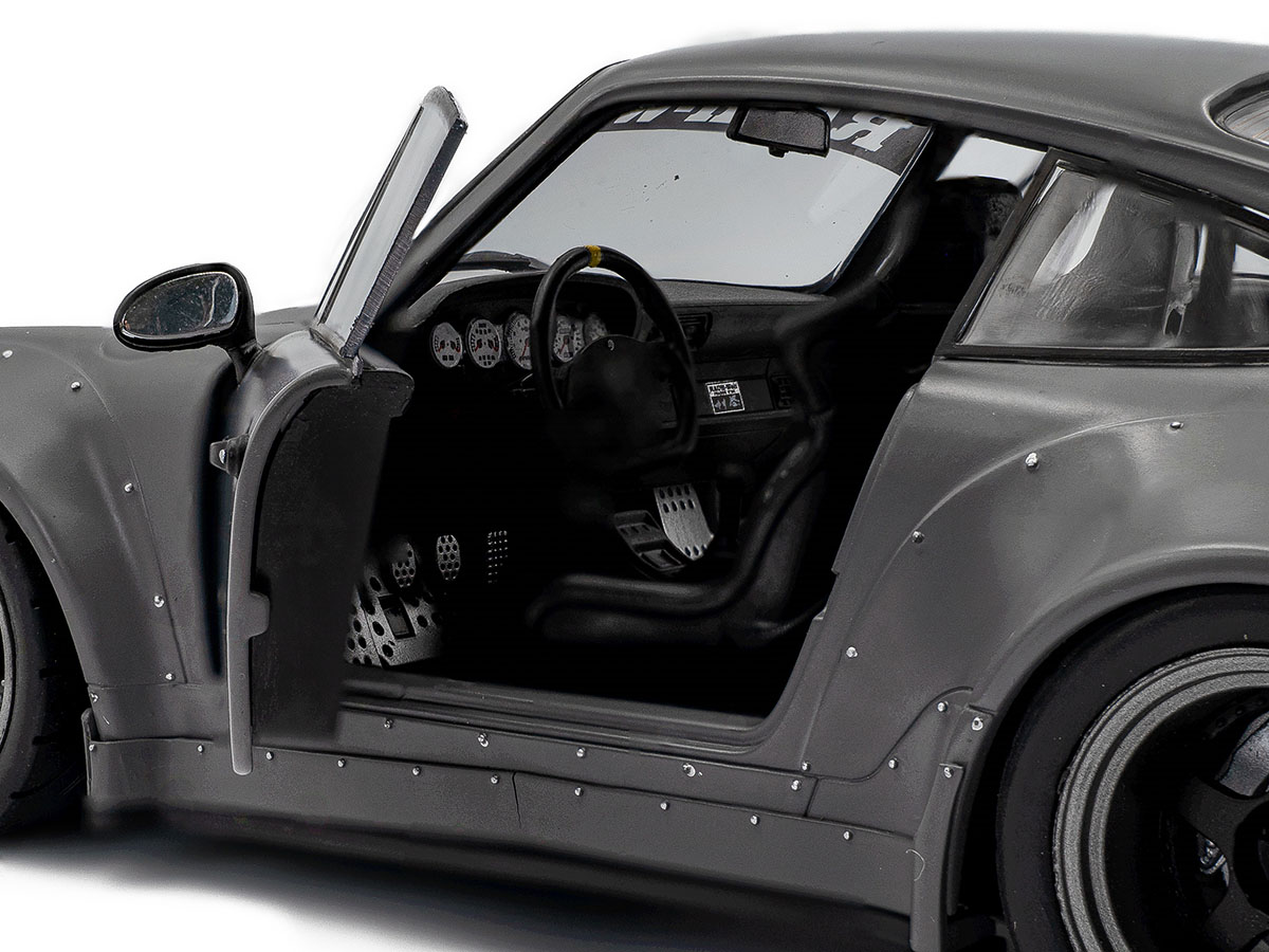 アキラ様　RWB 二台 Porsche RWB Bodykit Nardo Grey 2024 + Akira Nakai Figure 1:18