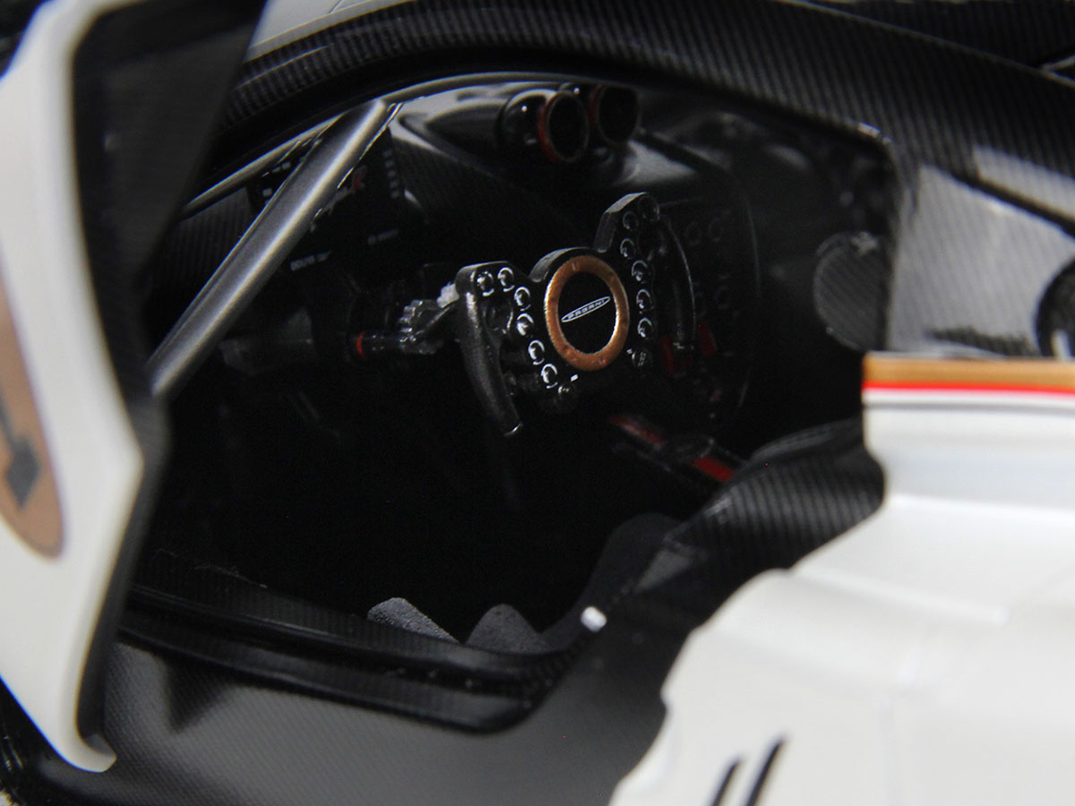 Pagani Huayra R 1:18 LCD Models - 20 anos! Loja on-line de