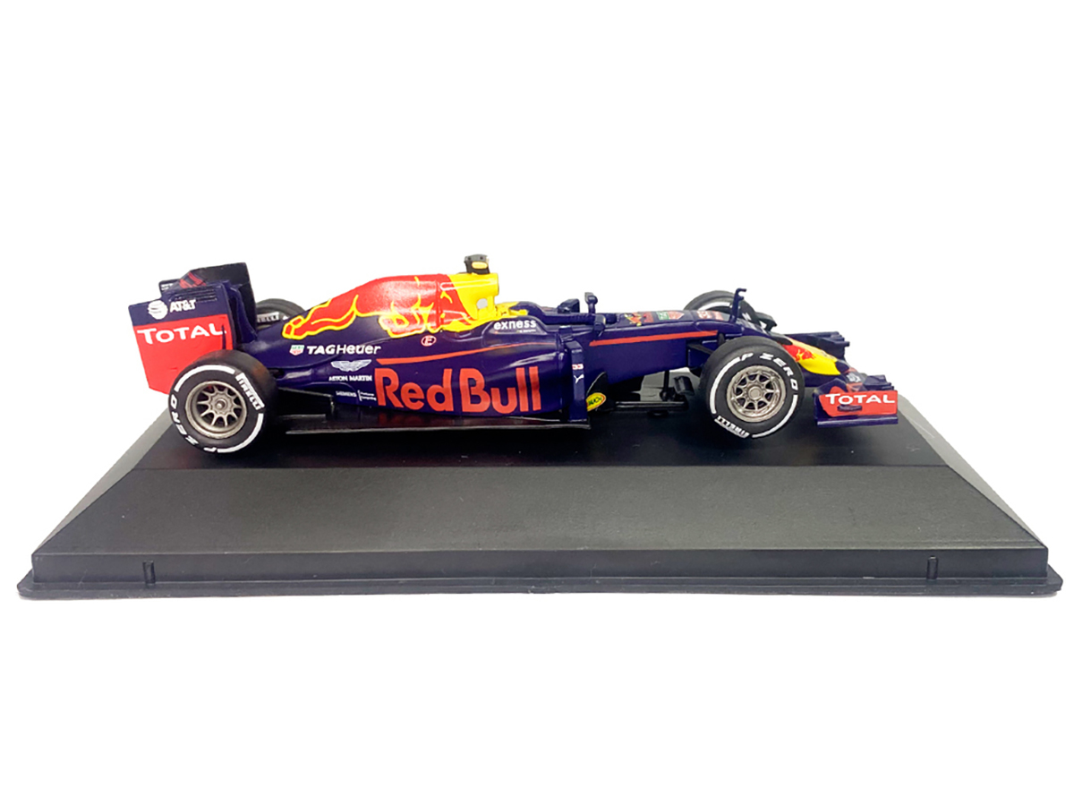 Fórmula 1 Red Bull Racing RB12 2016 Max Verstappen 1:43 Luppa - 20