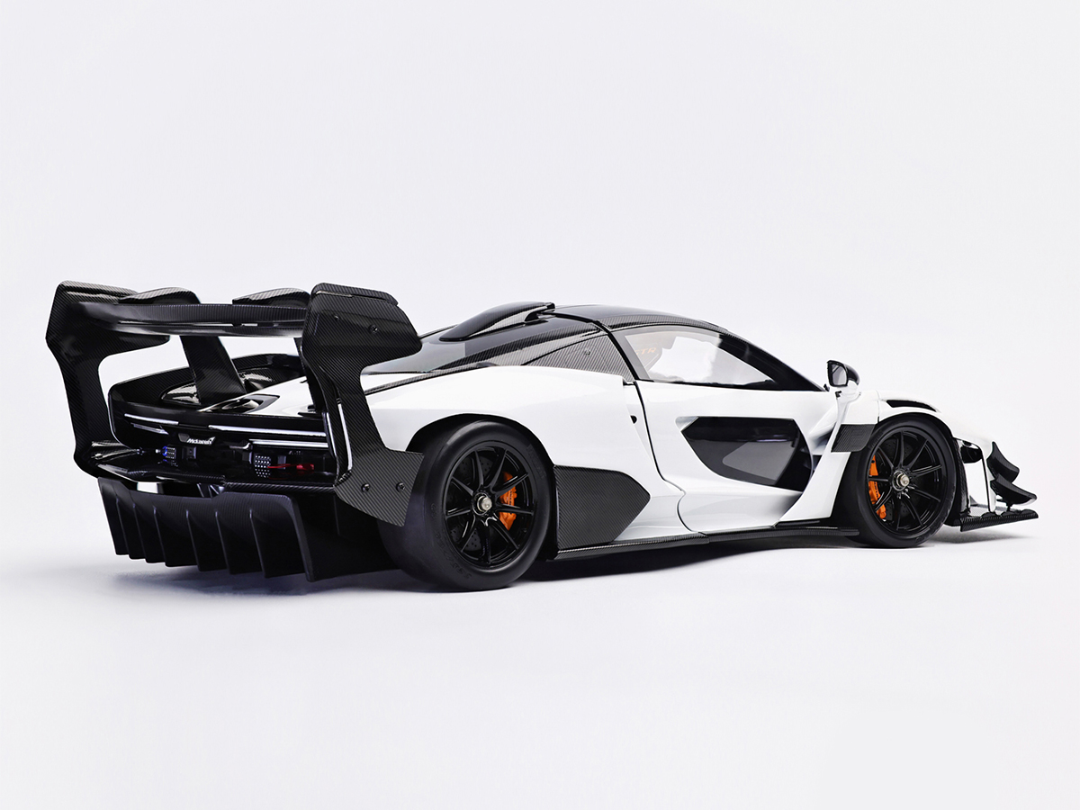 PRÉ-VENDA *** McLaren Senna GTR 1:18 LCD Models Branco - 20 anos
