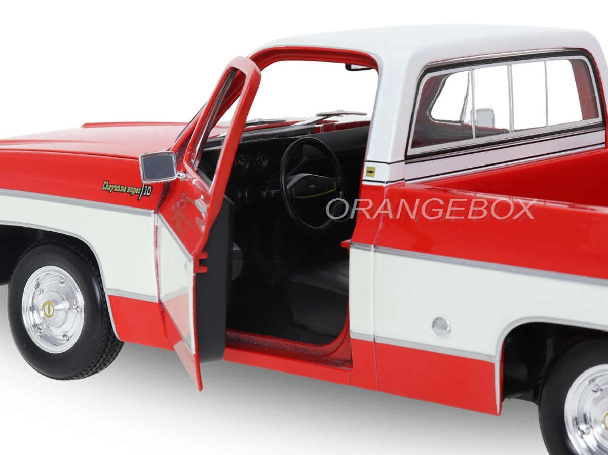 Chevrolet C10 Cheyenne Super Pick-Up 1974 1:18 Maisto Vermelho