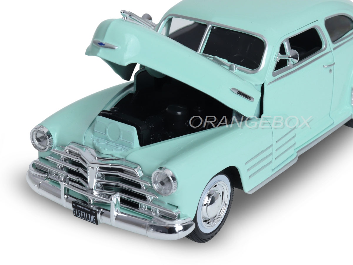 Chevrolet Fleetline Aerosedan 1948 1:25 Maisto Verde - 20 anos