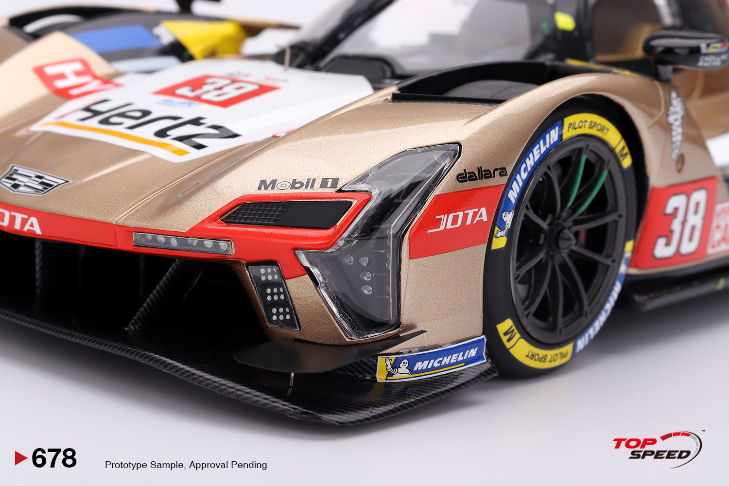Cadillac V-Series.R No.38 CADILLAC HERTZ TEAM JOTA 24Hs Le Mans