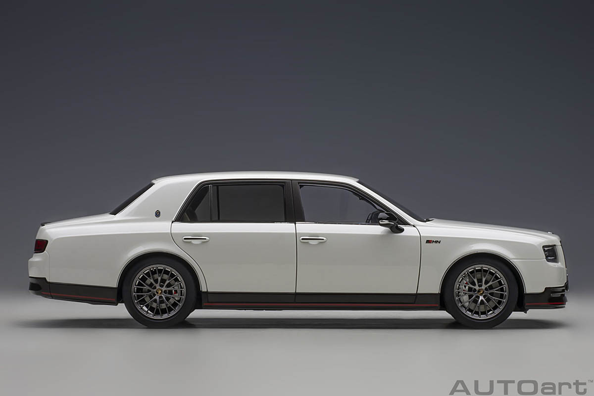 AUTOart アルファロメオgtam monza 1970ホワイト 1/18 AUTOART 87004 Scale 1/18 | ALFA ROMEO GTAm N 98 MONZA 1970