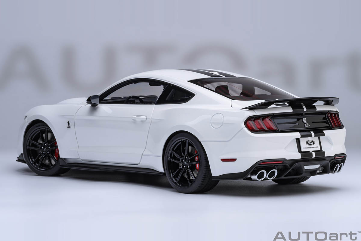 Ford Mustang Shelby GT500 1:18 Autoart Branco - 20 anos! Loja on